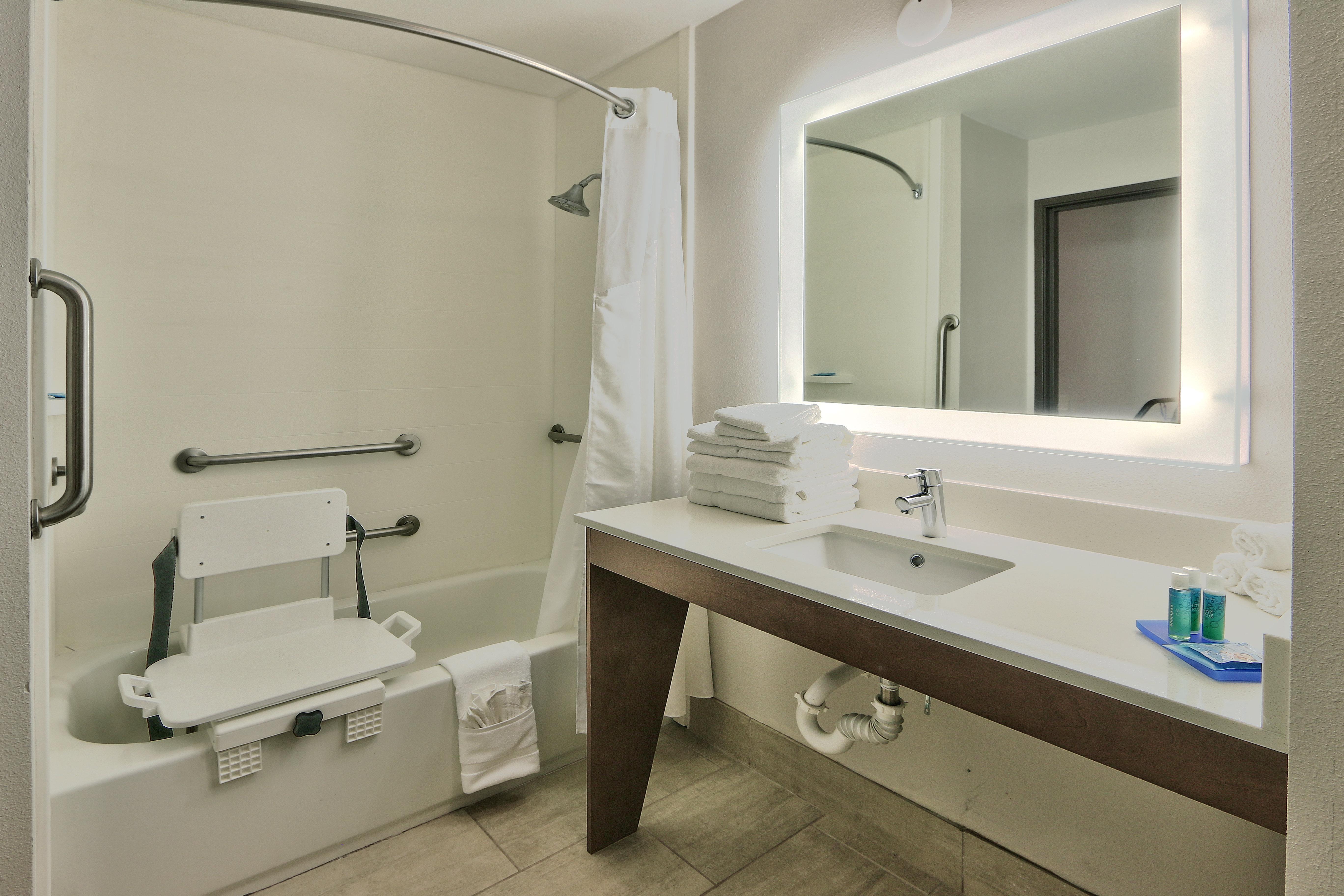 Holiday Inn Express & Suites Portales By Ihg Eksteriør billede