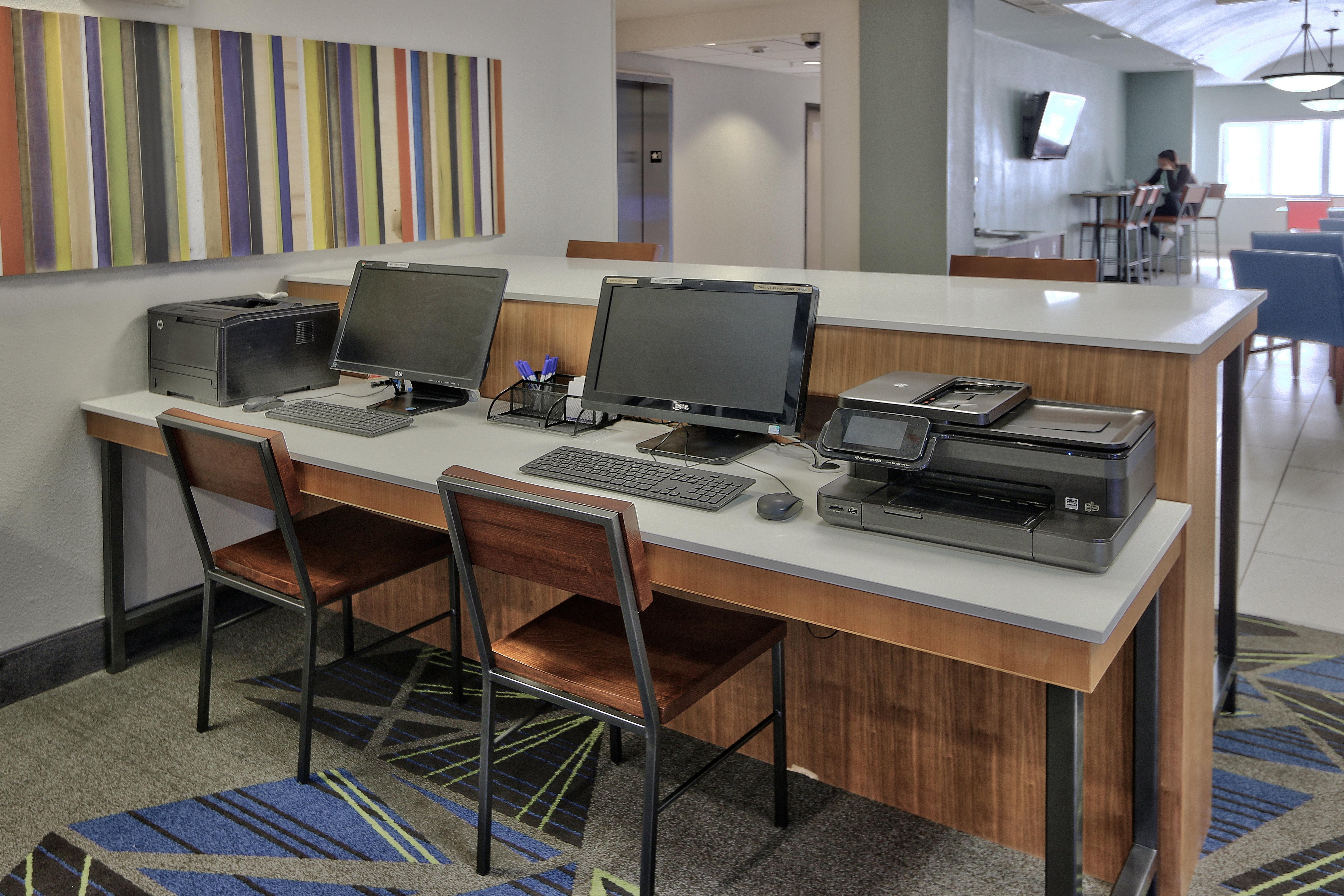 Holiday Inn Express & Suites Portales By Ihg Eksteriør billede